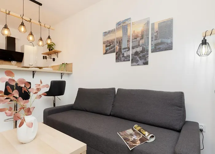 Roomy Oczapowskiego In Bielany By Renters Apartment